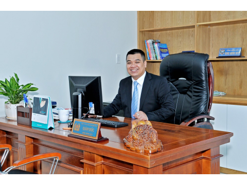 ĐỘI NGŨ NHÂN SỰ CẤP CAO