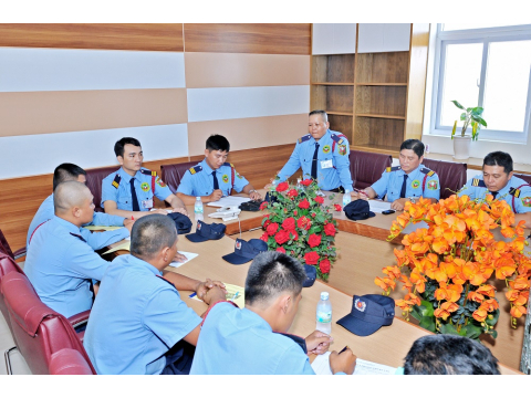 HỌP ĐỘI TRƯỞNG HÀNG THÁNG