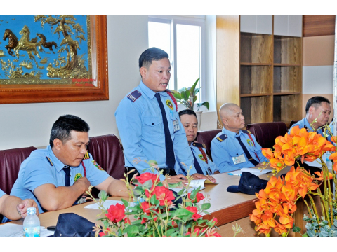 HỌP ĐỘI TRƯỞNG HÀNG THÁNG