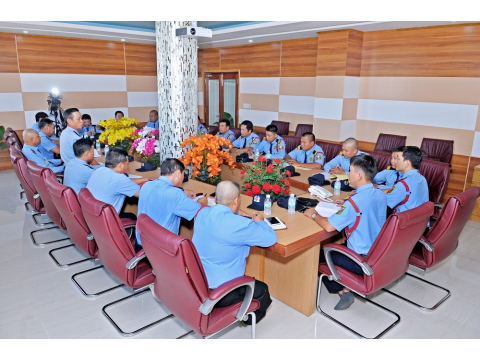 HỌP ĐỘI TRƯỞNG HÀNG THÁNG