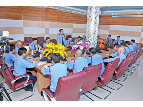 HỌP ĐỘI TRƯỞNG HÀNG THÁNG