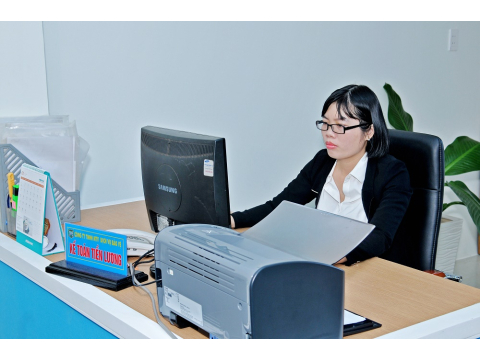 ĐỘI NGŨ NHÂN SỰ CẤP CAO