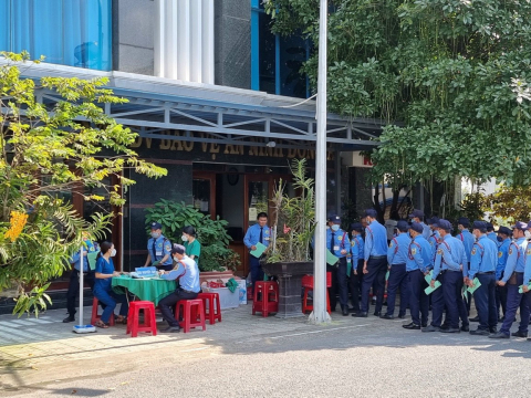 KHÁM SỨC KHỎE ĐỊNH KỲ CHO NHÂN VIÊN