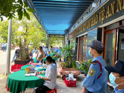 KHÁM SỨC KHỎE ĐỊNH KỲ CHO NHÂN VIÊN